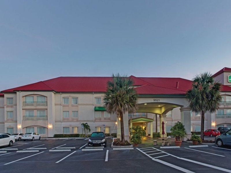 La Quinta Inn And Suites Fort Myers I-75 Exterior foto